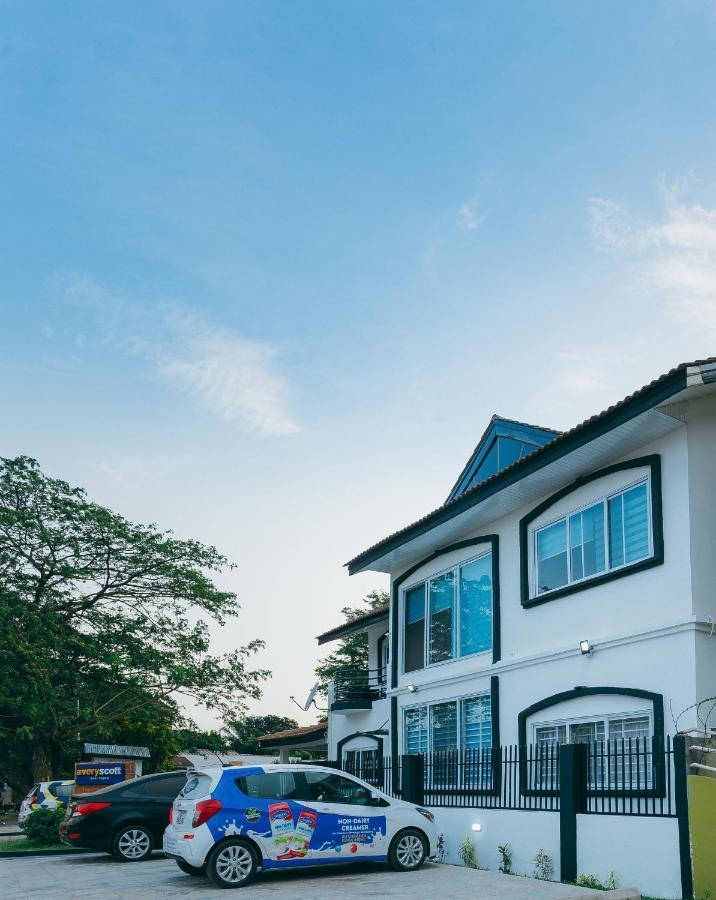The Avery Suites, East Legon Accra Exterior photo