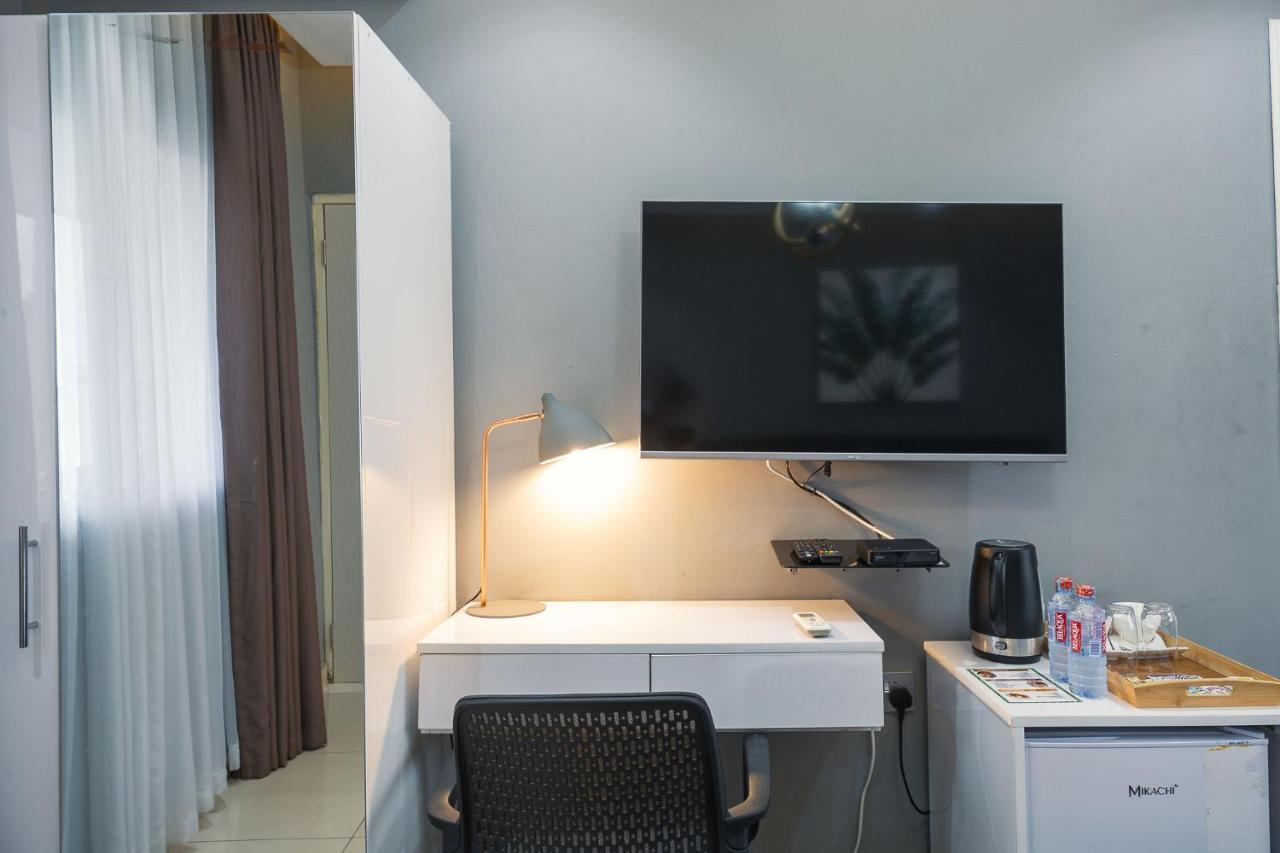 The Avery Suites, East Legon Accra Exterior photo